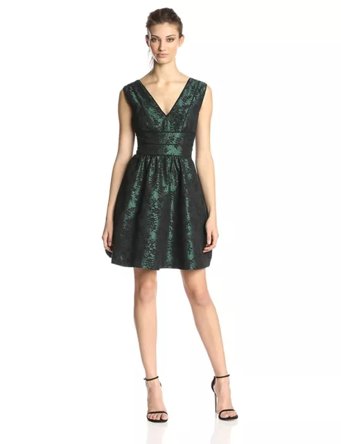 Jessica Simpson NWT Elegant GREEN/BLACK V-Neck Lace Fit-and-Flare Dress 10