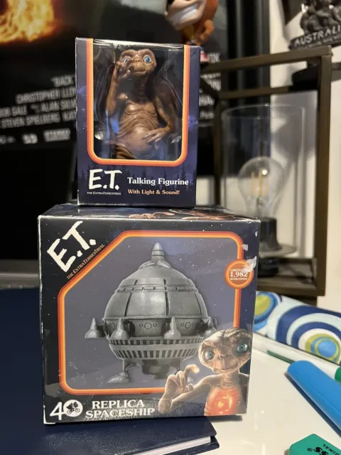 Fanattik E.T. Limited Edition 40Th Anniversary Spaceship Model And ET Figure NEW