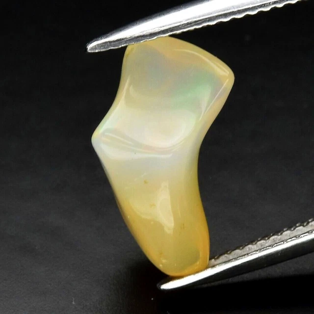 ★★ Opale Blanche Et Multicolore Brute D' Ethiopie : 4,47 Carats  ★★ P308.135T