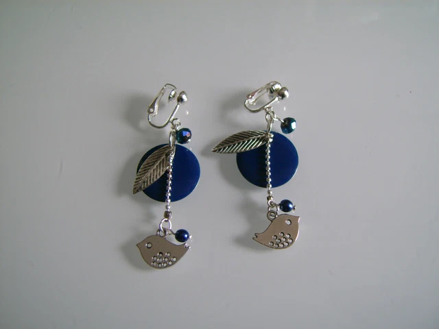 Boucles D'oreilles Pendantes Fantaisie – Bleu Marine Et Argenté, Motif étoile/oiseau (neuves)