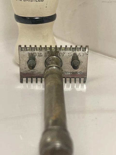 Vintage Gillette 1930'S Long Comb Double Edge DE Safety Razor & Strong Set Brush 4