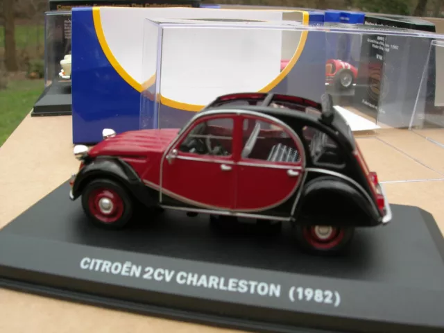 DIV30 Voiture 1/43 IXO altaya cadeau Citroën 2CV Charleston 1982