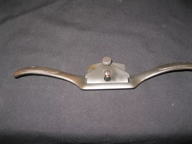 Stanley No. 51 Spokeshave, Early  "V" Victory Blade