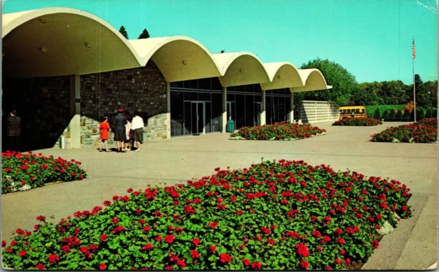 Entrance Longwood Gardens Wilmington Delaware DE UNP Chrome Postcard A9