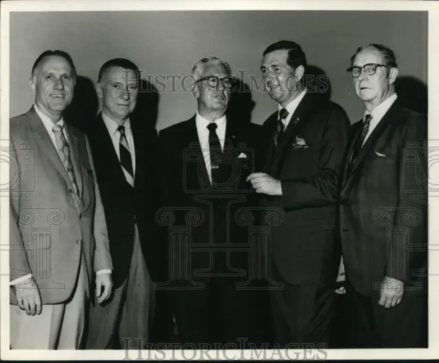 Press Photo Birmingham News Editor John W. Bloomer with Men at Event - abna46925
