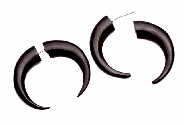 A Pair of Black Natural Wood USA African Coconut Organic Wooden Earrings EAR406