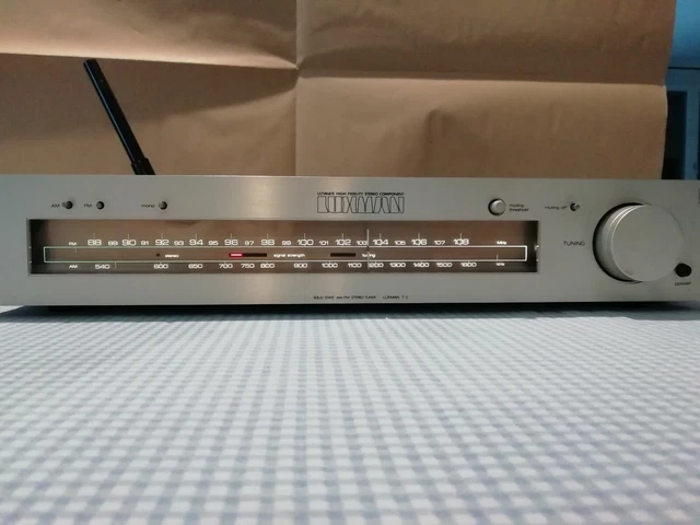 SINTONIZZATORE DIGITALE AM Fm Luxman T-351L Vintage Stereo Tuner Perfetto EUR 49,00 - IT SINTONIZZATORE DIGITALE AM Fm Luxman T-351L Vintage Stereo Tuner Perfetto EUR 49,00 - IT