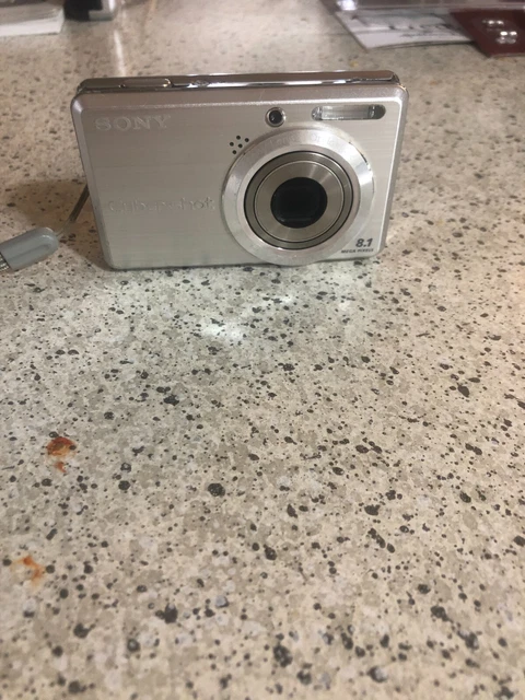 Sony Cyber Shot Camera   Dsc   S750   S850  7.2 Mp Digital