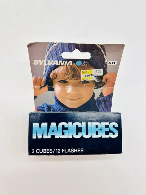Vintage Sylvania Magicubes Magic Cubes Blue Dot, 3 Cubes (12 Flashes)