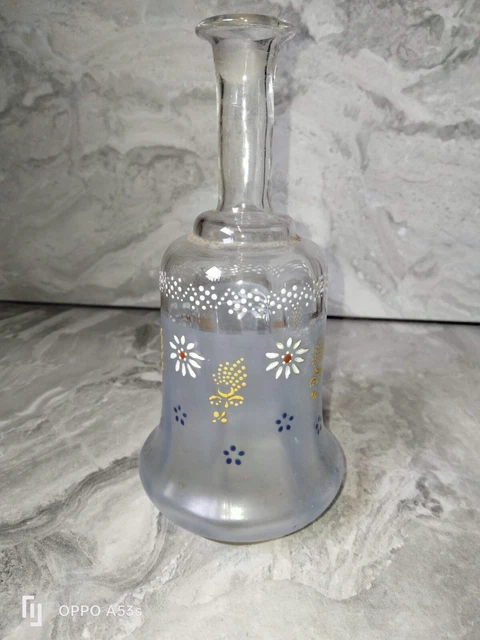 Ancienne et belle carafe émaillée en verre soufflé 26,7 cm