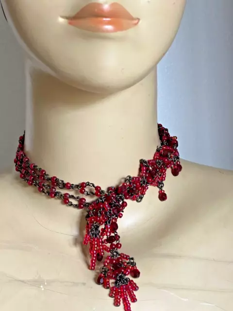 Precioso Francés Vintage Creator Collar Largo - Cristal Rojo Cuentas en Un