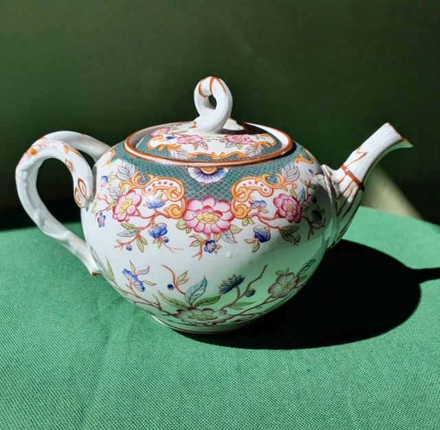 Sarreguemines Minton Théière XIX ème Parfait état  (long; 21 cm, haut; 14 cm)