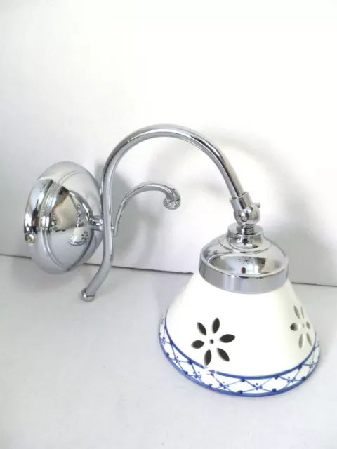 Applique in ottone lucido cromato acciaio argento con CERAMICA BLU bagno camera
