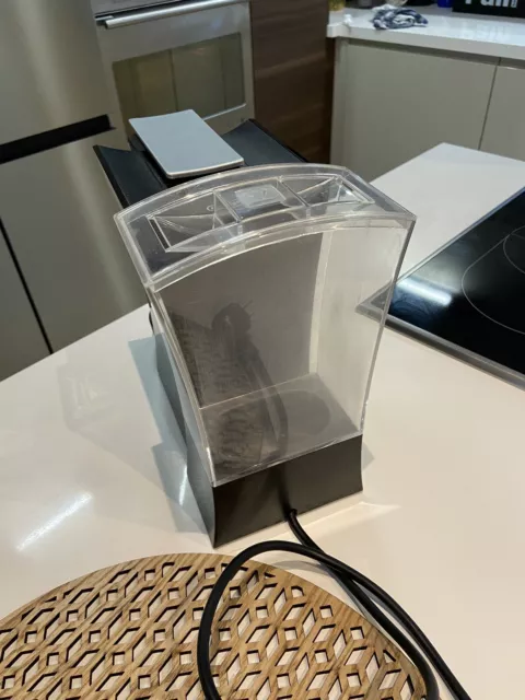 DELONGHI Machine à Thé Spécial T Mini T Théière Électrique TST390.B Noire 3