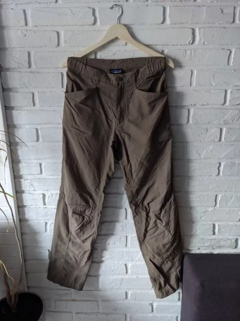 Patagonia Pantalon de randonnée en nylon gris pour homme Taille Small