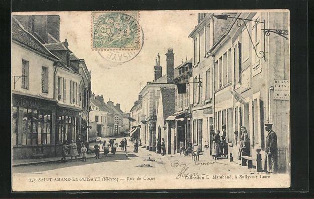 CPA Saint-Amand-en-Puisaye, Rue de Cosne, vue de la rue 1905