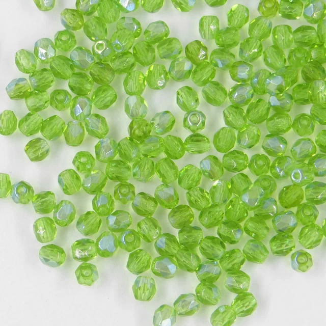 F4  OM *** 60 perles à facettes verre de Bohême 4mm OLIVINE CLAIR