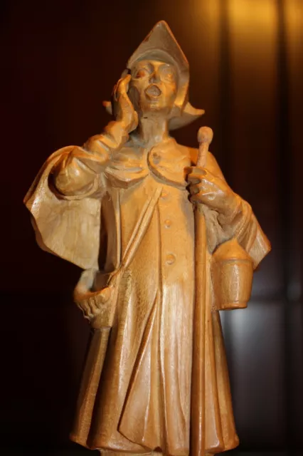 Antique 8.6" Anri Hand Carved Wood Medieval Night Guard Watchman Statue Figure