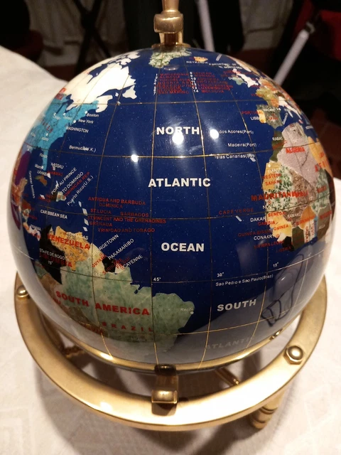 Globo mondiale con le Parallele e le Meridiane in fili d'oro stati in lapislazzu