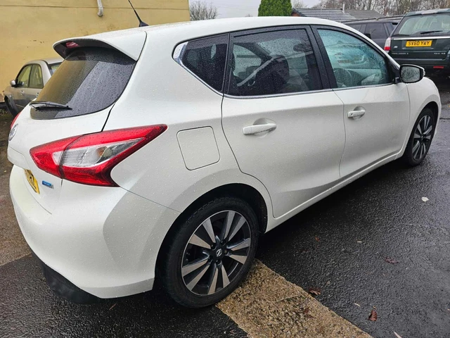 Nissan Pulsar 1.5 dCi N-Connecta Euro 6 (s/s) 5dr