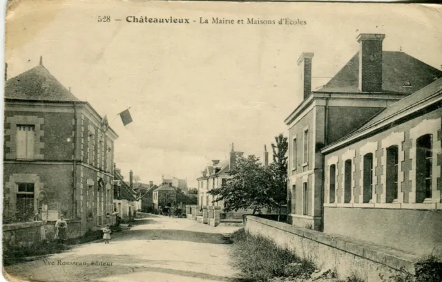 France Chateauvieux - La Mairie et Maisons d'Ecole old postcard