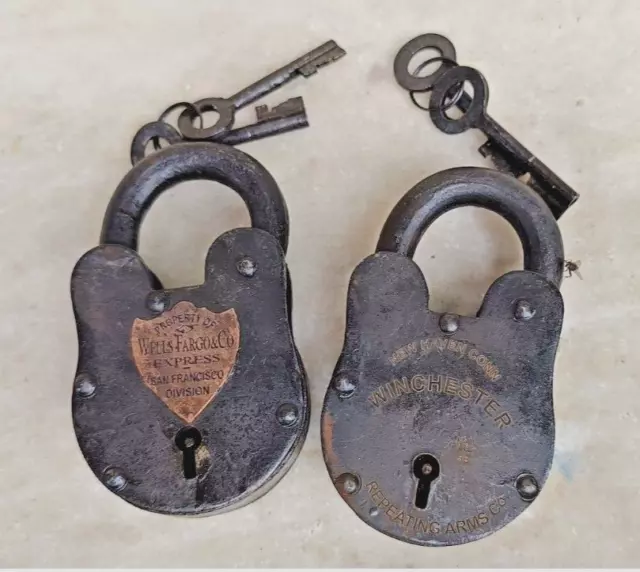 Lots Of 2 look at this amazingly Beautiful Antique finished padlock 5 Inches