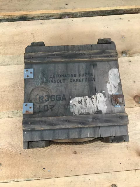 Vintage Dynamite Fuses Crate Wood Shipping Box Rope Handles TNT Black Powder