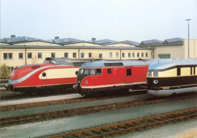 AK, Nürnberg, Verkehrsmuseum, SVT 04 und andere Dieseltriebwagen, um 1980