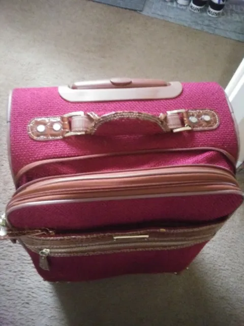 Samantha Brown Vntg Croco Embossed 21" Rolling Bag Carry On Luggage Burgandy VGC 3