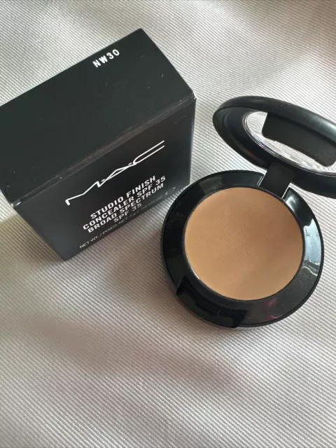 Mac Studio Finish SPF 35 Concealer NW30 100% AUTHENTIC New In Box