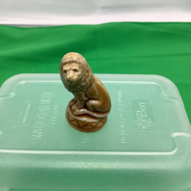 Red Rose Tea Wade Collectible Ceramic Lion Miniature Figurine Animals