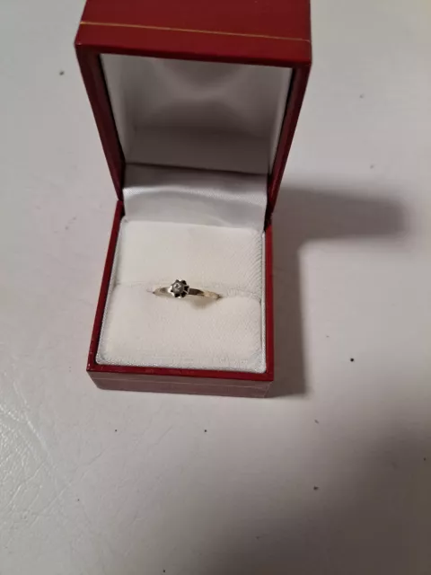 Bague avec online petit diamant