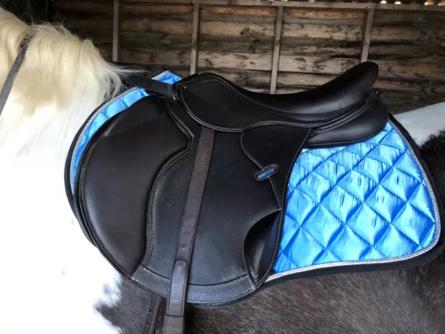 ** SALE** HOL Close Contact / Jump Saddle pad - Royal, Sky Blue, Red FULL SIZE