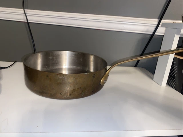 Williams Sonoma French Copper Sauté Pan 9.5” w/ Brass Handle Williams Sonoma French Copper Sauté Pan 9.5” w/ Brass Handle