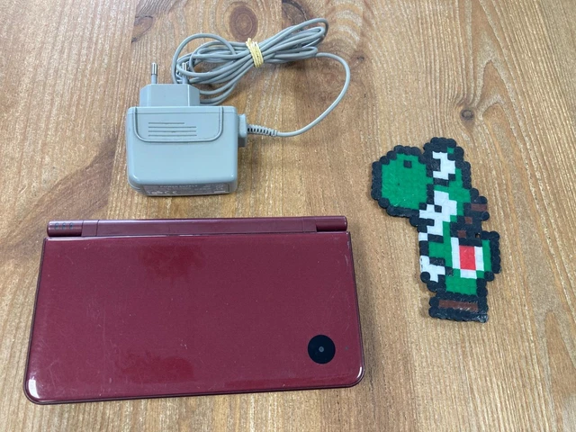 Console Nintendo DSI XL Bordeau Avec Chargeur - Occasion