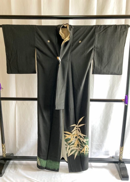 Vintage Japanese kimono - Kuro tomesode with Beautiful embroidery 3