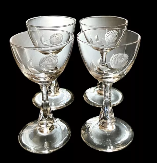 Set of 4 Vintage Fine Arts Crystal Romance Rose 5” Champagne Glasses Excellent