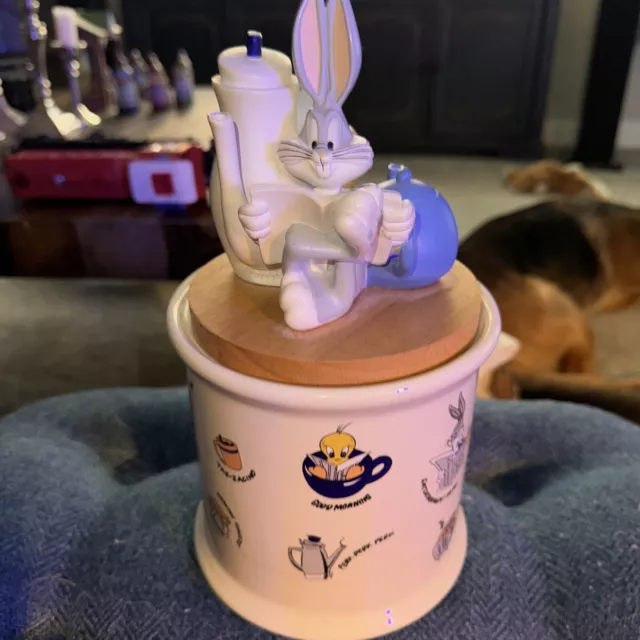 Warner Bros Studios Bugs Bunny & Tweety On A Coffee Break Ceramic Cookie Jar !