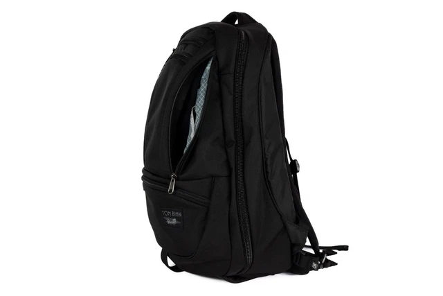 Tom Bihn Synik 22 Black × Northwest sky TOM BIHN Synik 22, Everyday Carry & Travel Backpack, 22L