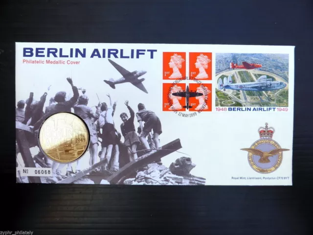 Great Britain GB UK "WAR PLANES ~ WW II ~ BERLIN AIRLIFT" Medal Cover / PMC 1999