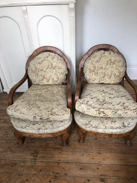 Original Art Deco Walnut Bergere Suite. 3
