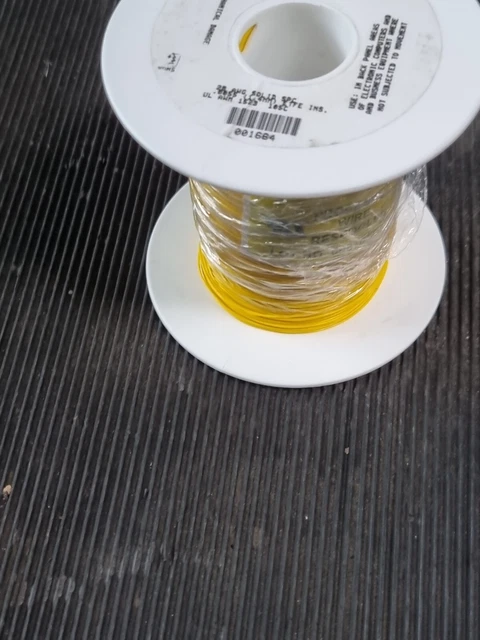 ALPHA WIRE 1806 YL001 28AWG YELLOW 1000ft JUMP WIRE (R2S10.5)