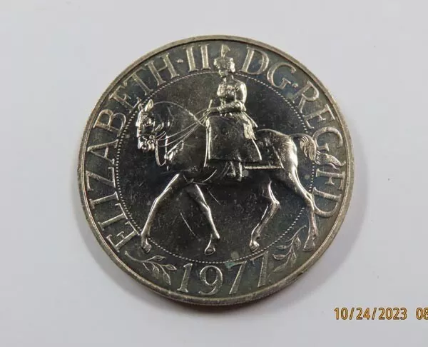 Great Britain Queen Elizabeth Large 25 Pence Crown Coin Horse 1977 BU Mint State