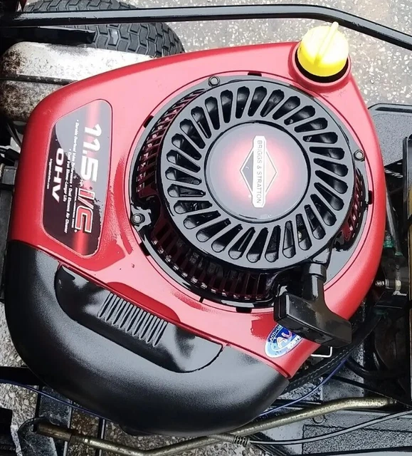 RIDE ON LAWN mower 11.5 HP Briggs and Stratton Petrol Engine i/c ohv 11