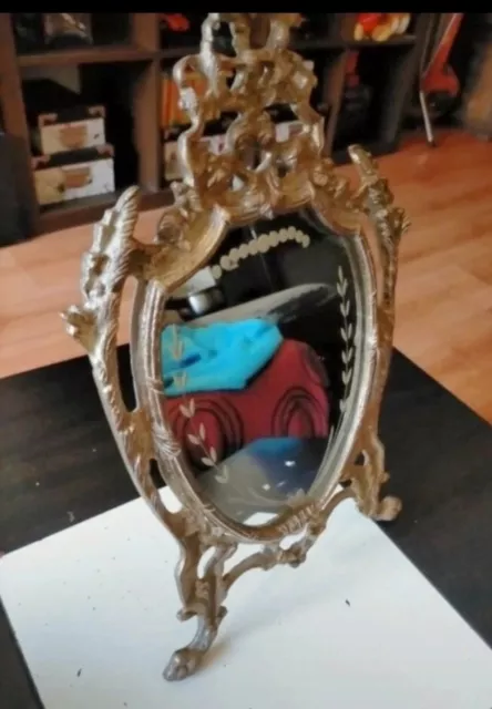Espejo de tocador antiguo