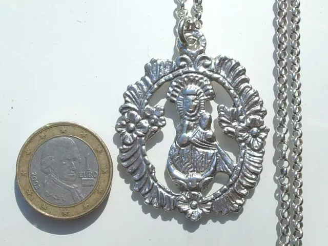 BELLE et GRANDE MEDAILLE de SAINTE ANNE ANCIENNE XVIIIème + CHAÎNE / En ARGENT