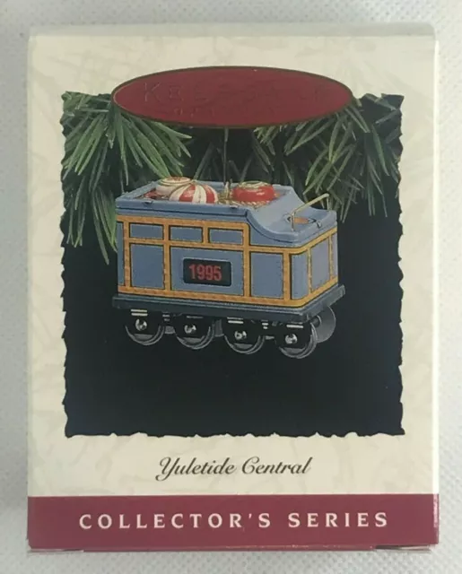1995 Hallmark Keepsake Ornament Yuletide Central Collector's Series #2
