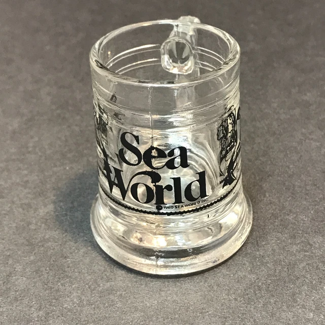 Sea World Collectable Mini Beer Mug SHOT GLASS Killer Whale Chilling VTG 1970's