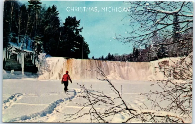 Upper Falls, Tahquamenon River, Tahquamenon Falls State Park - Michigan