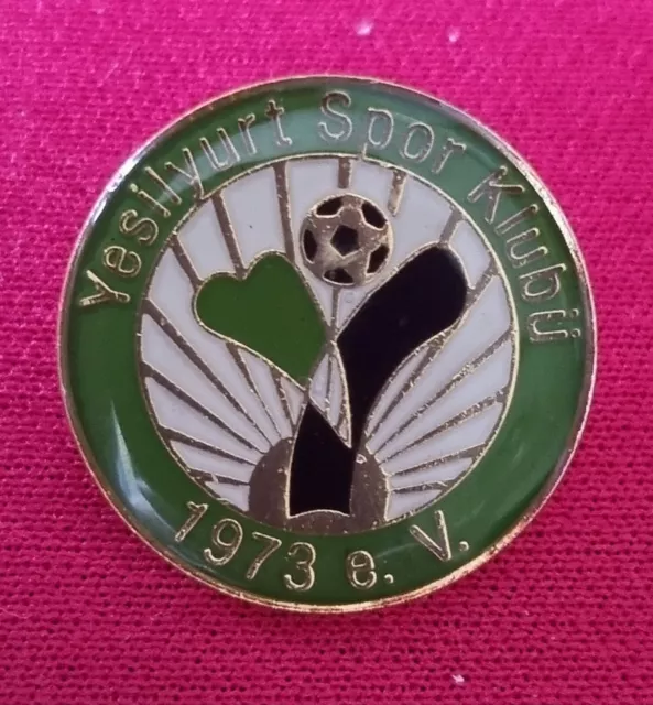 Fußball Anstecknadel YESILYURT SPOR KLUBÜ 1973 Berlin